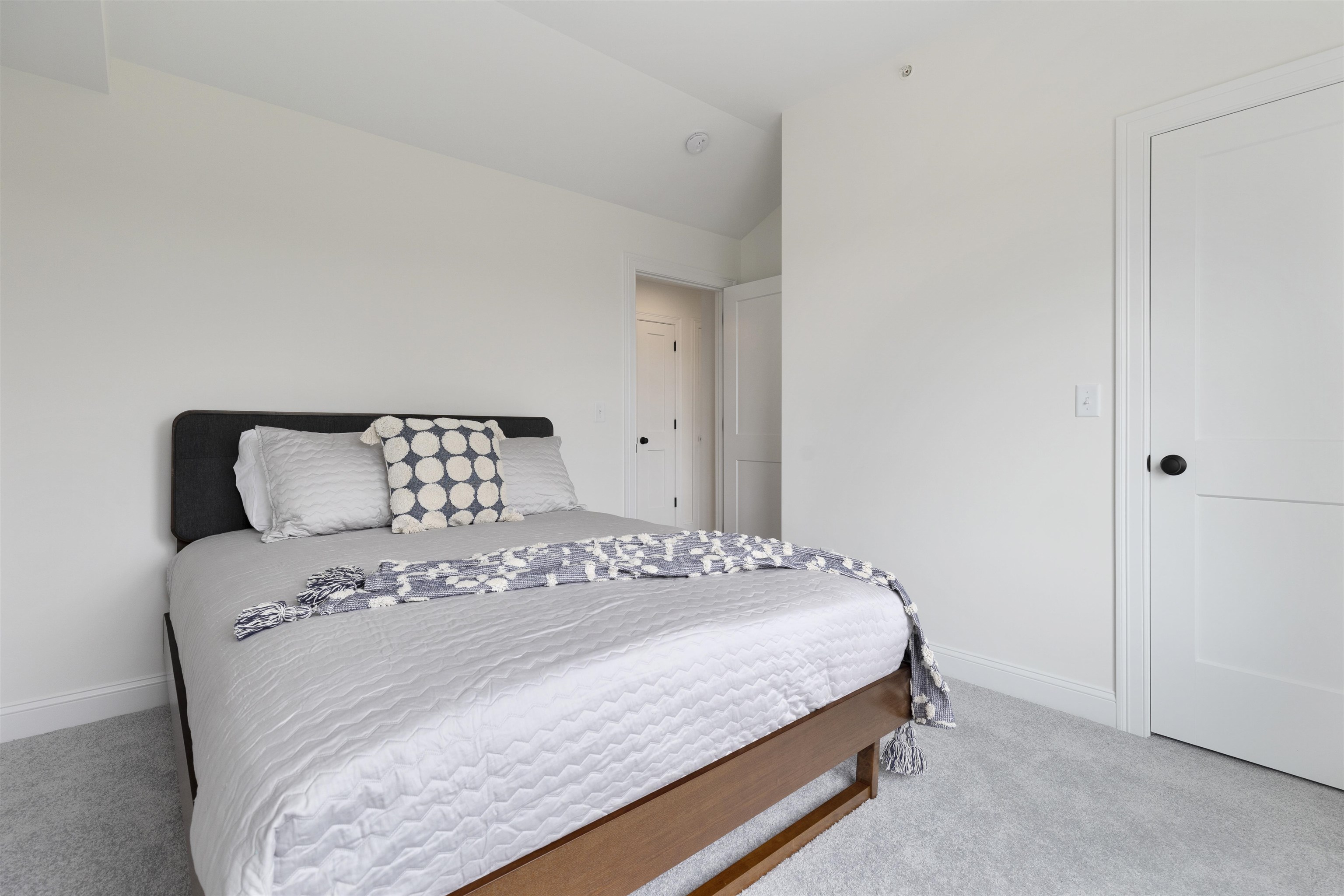 55 Ocean Road, Unit 7 Portsmouth, NH 03801 - Photo 24 of 37 Gallery Image 24
