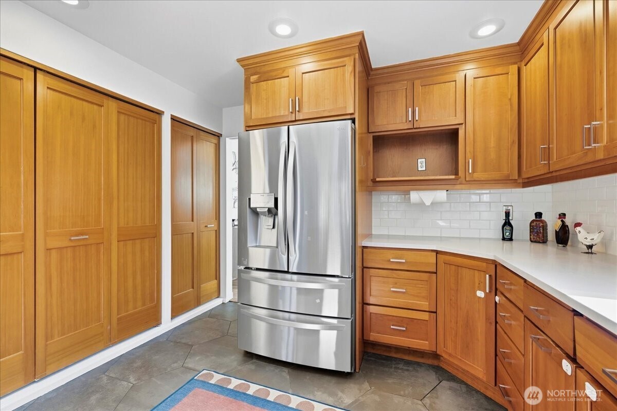 8629 36th Avenue Southwest Seattle, WA 98126 - Photo 16 of 38 Gallery Image 16