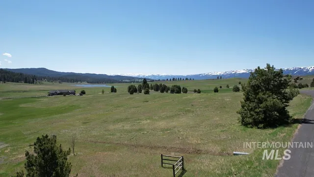 $307,600 | Tbd Zoon Lane, Donnelly, ID 83615