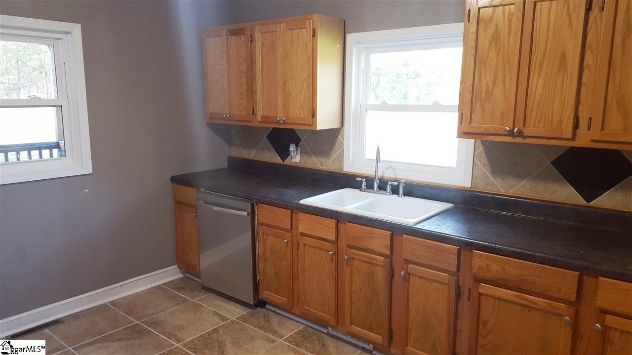 2310 East Georgia Road Simpsonville, SC 29681 - Photo 8 of 17