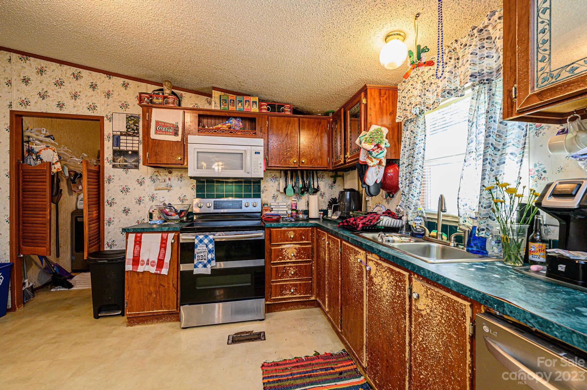 7292 Pyramid Road Hickory, NC 28602 - Photo 12 of 24 Gallery Image 12