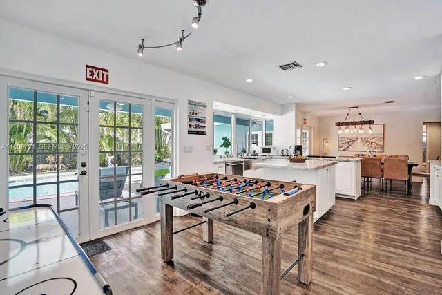 $1,350,000 | 1245 Wiley Street, Hollywood, FL 33019