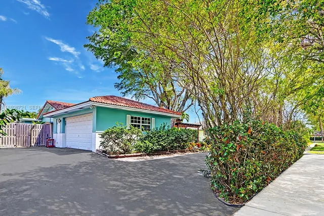 $1,350,000 | 1245 Wiley Street, Hollywood, FL 33019