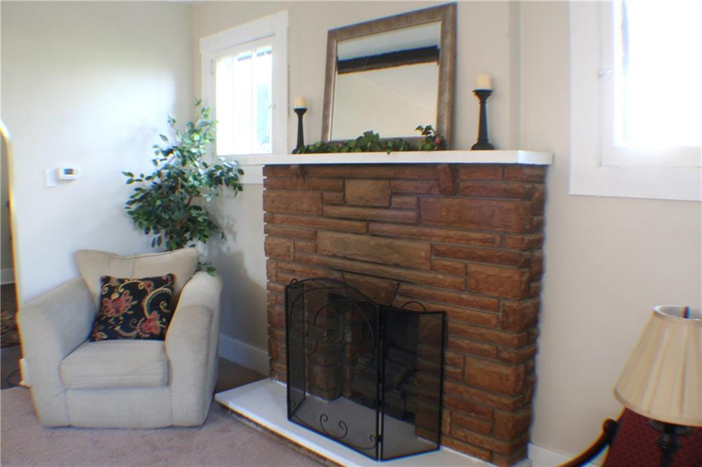 517 Elizabeth Avenue McKees Rocks, PA 15136 - Photo 4 of 25 Gallery Image 4