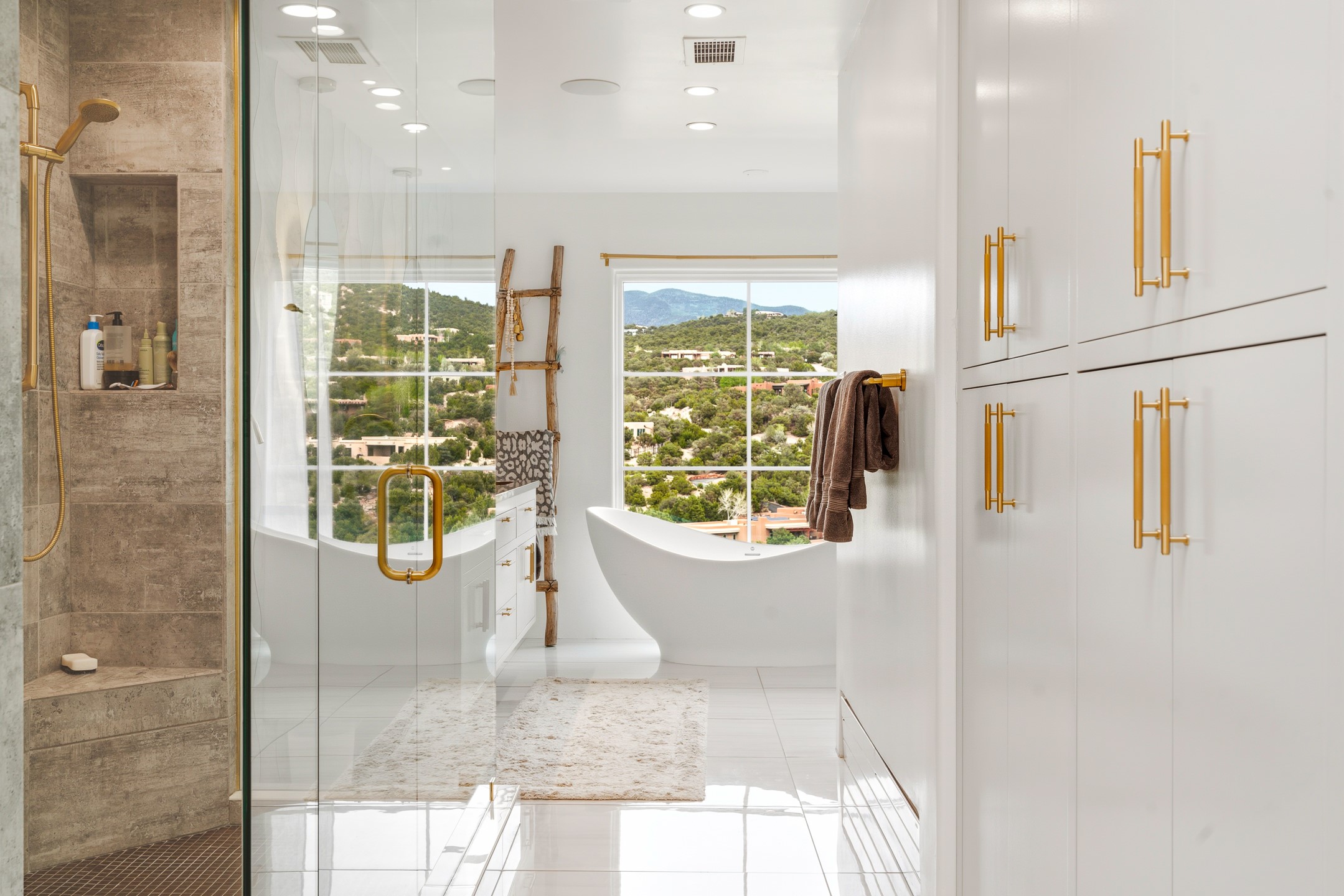 148 Barranca Road Santa Fe, NM 87501 - Photo 41 of 86 Primary bathroom