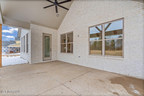 5392 Grayson Way Hernando, MS 38632 - Photo 28 of 32 74-back porch