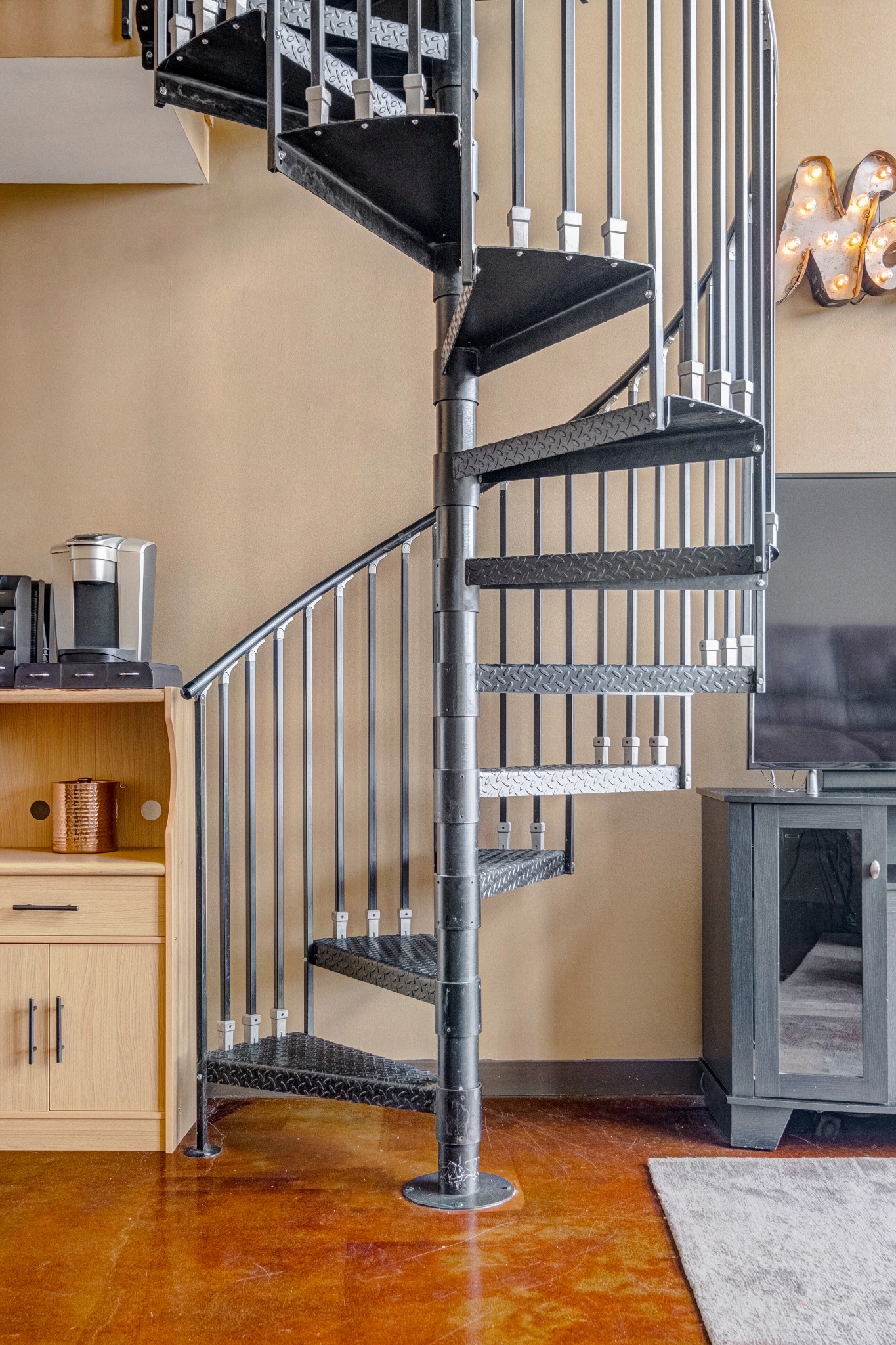 1400 Rosa L Parks Boulevard, Unit 320 Nashville, TN 37208 - Photo 21 of 34 a view of a living room with a fireplace