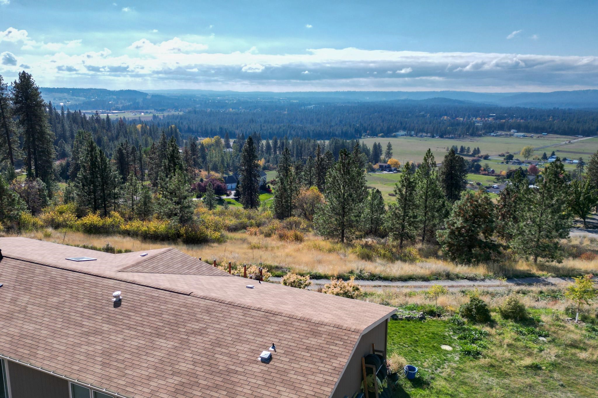 17020 North Greenbluff Road Colbert, WA 99005 - Photo 27 of 40