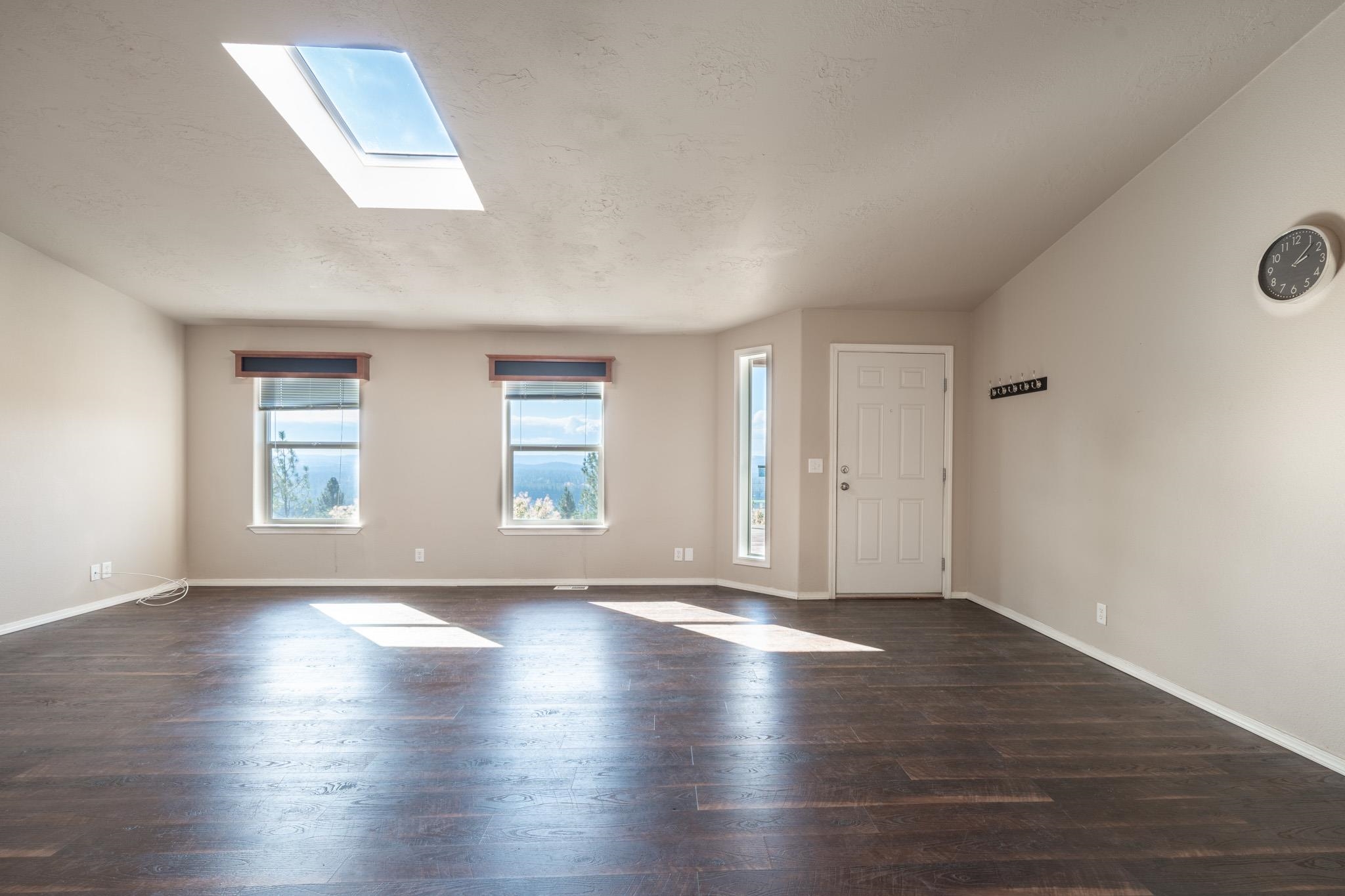 17020 North Greenbluff Road Colbert, WA 99005 - Photo 4 of 40