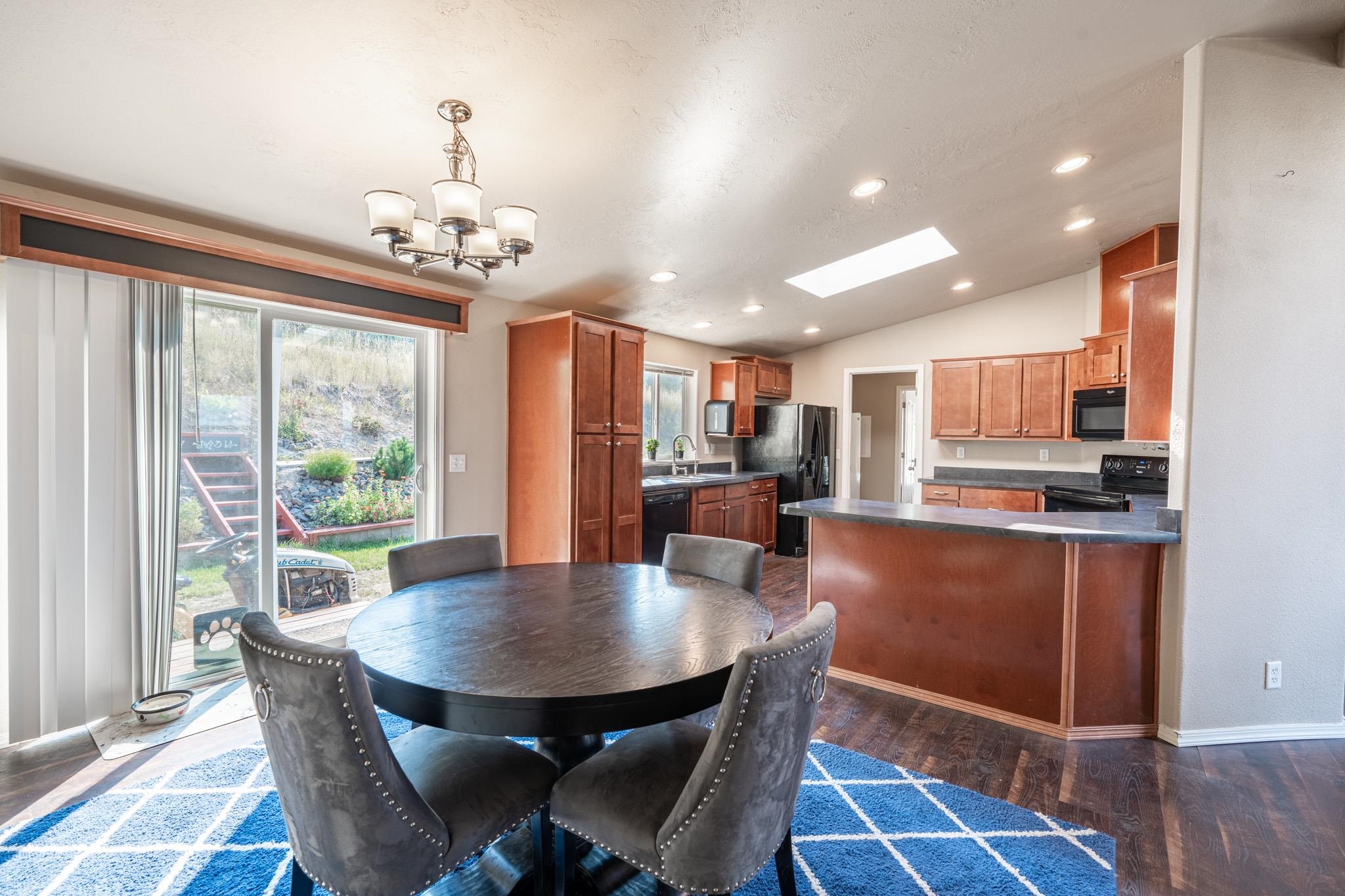 17020 North Greenbluff Road Colbert, WA 99005 - Photo 5 of 40