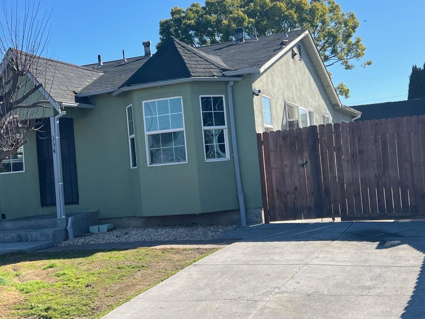 334 Hull Avenue San Jose, CA 95125 - Photo 3 of 12 a house with a wooden fence