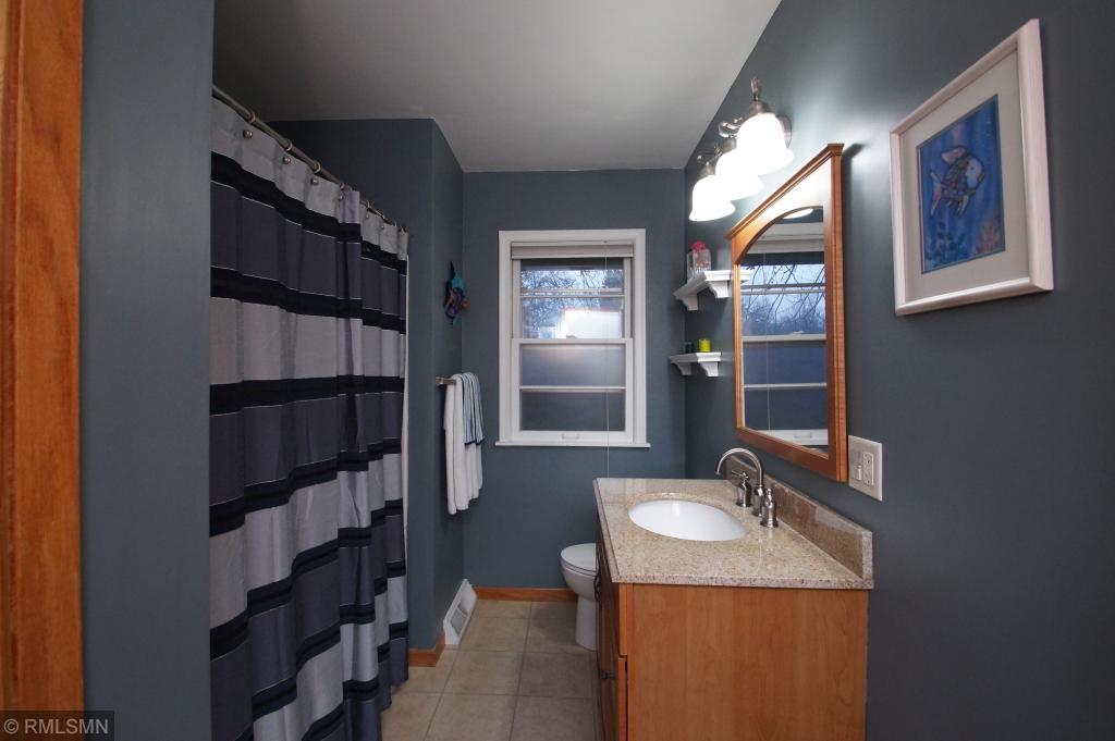 2177 Roth Place White Bear Lake, MN 55110 - Photo 15 of 17 Gallery Image 15