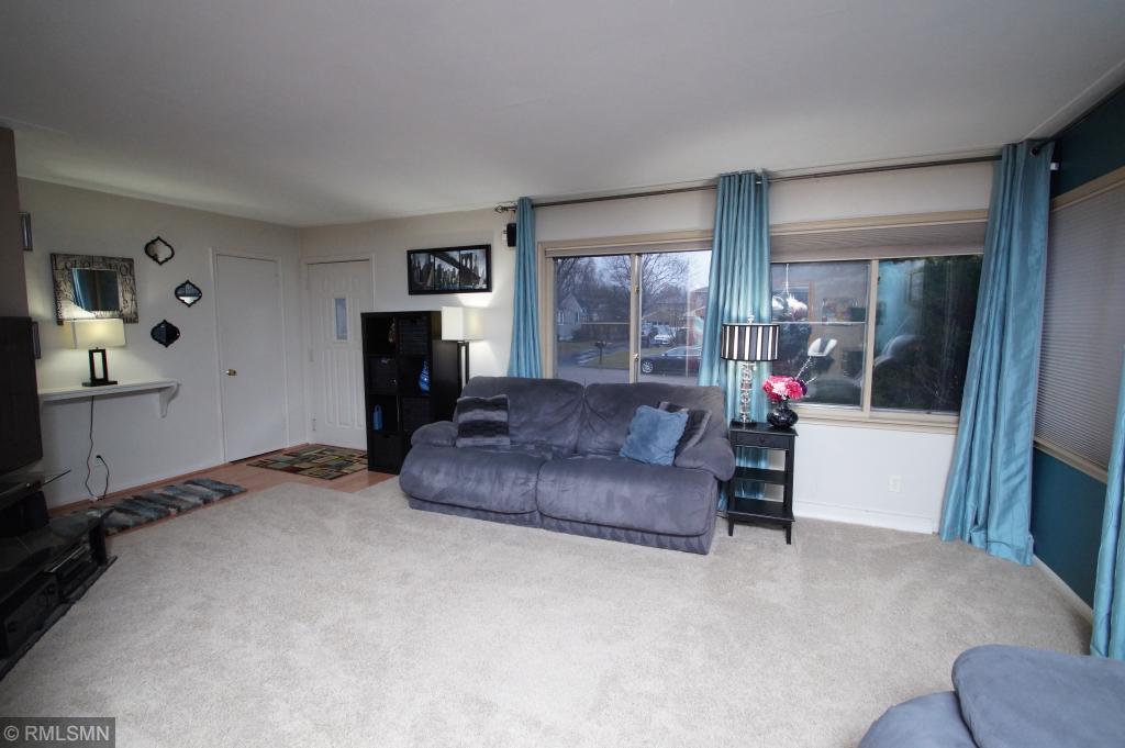 2177 Roth Place White Bear Lake, MN 55110 - Photo 8 of 17 Gallery Image 8