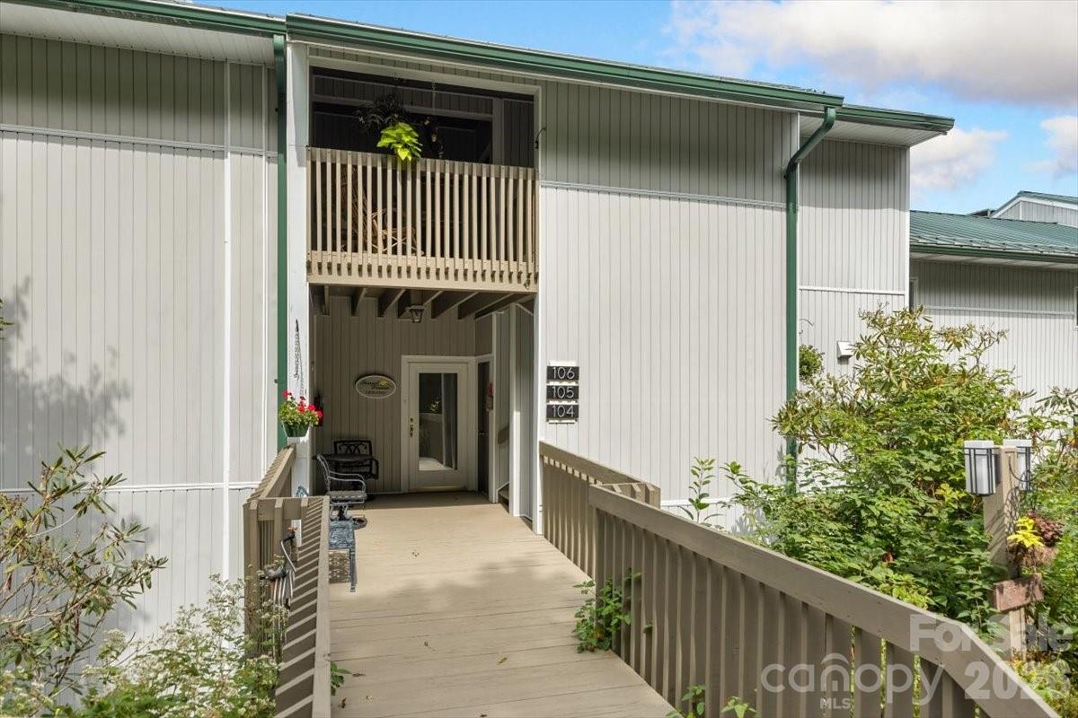 104 Vz Top Road Highlands, NC 28741 - Photo 2 of 39 Gallery Image 2