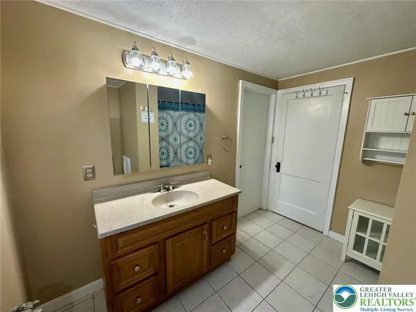 $275,000 | 711 Franklin Avenue, Palmerton, PA 18071