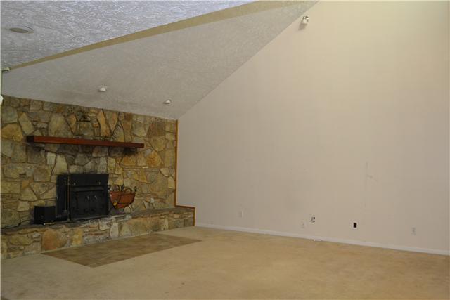 5606 Burnt Knob Road Murfreesboro, TN 37129 - Photo 4 of 20 Gallery Image 4