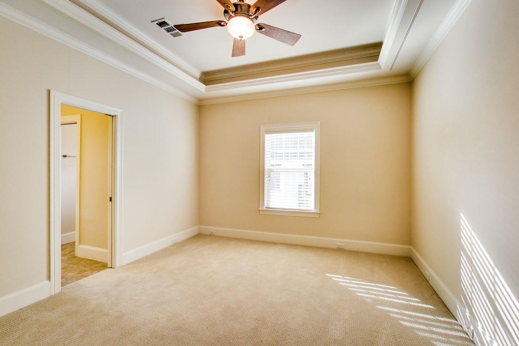 4324 Ione Street Bellaire, TX 77401 - Photo 25 of 32