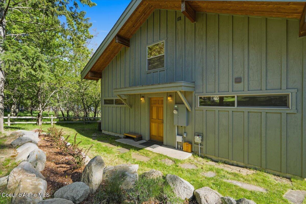20246 East Cape Horn Road Bayview, ID 83803 - Photo 100 of 104 Covered Entry