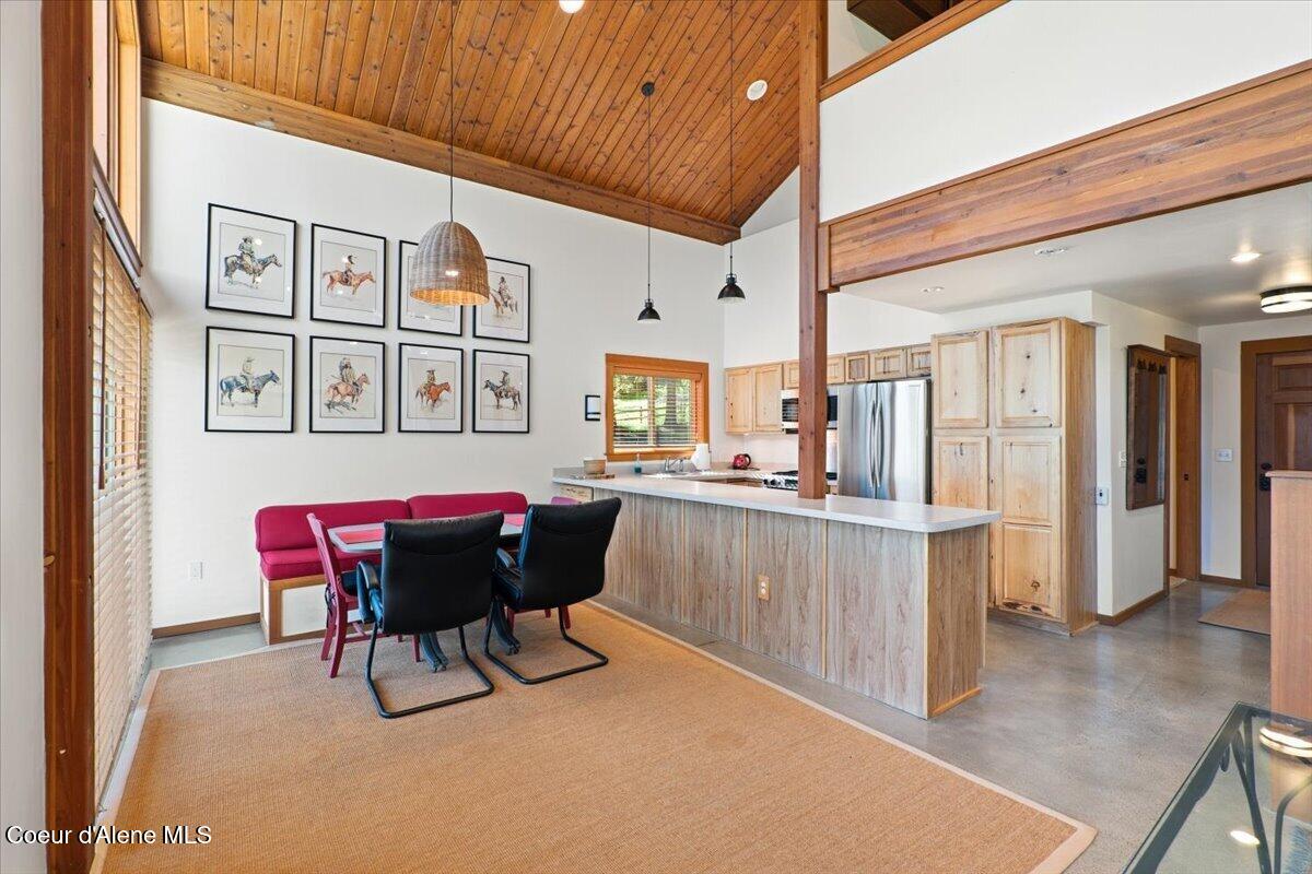 20246 East Cape Horn Road Bayview, ID 83803 - Photo 18 of 104 Kitchen and Dining