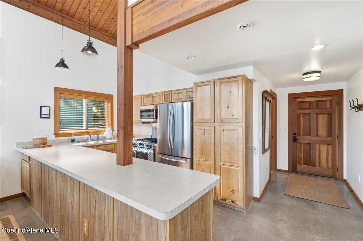 20246 East Cape Horn Road Bayview, ID 83803 - Photo 23 of 104 Kitchen