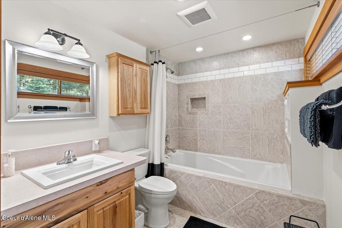 20246 East Cape Horn Road Bayview, ID 83803 - Photo 26 of 104 Full Bathroom