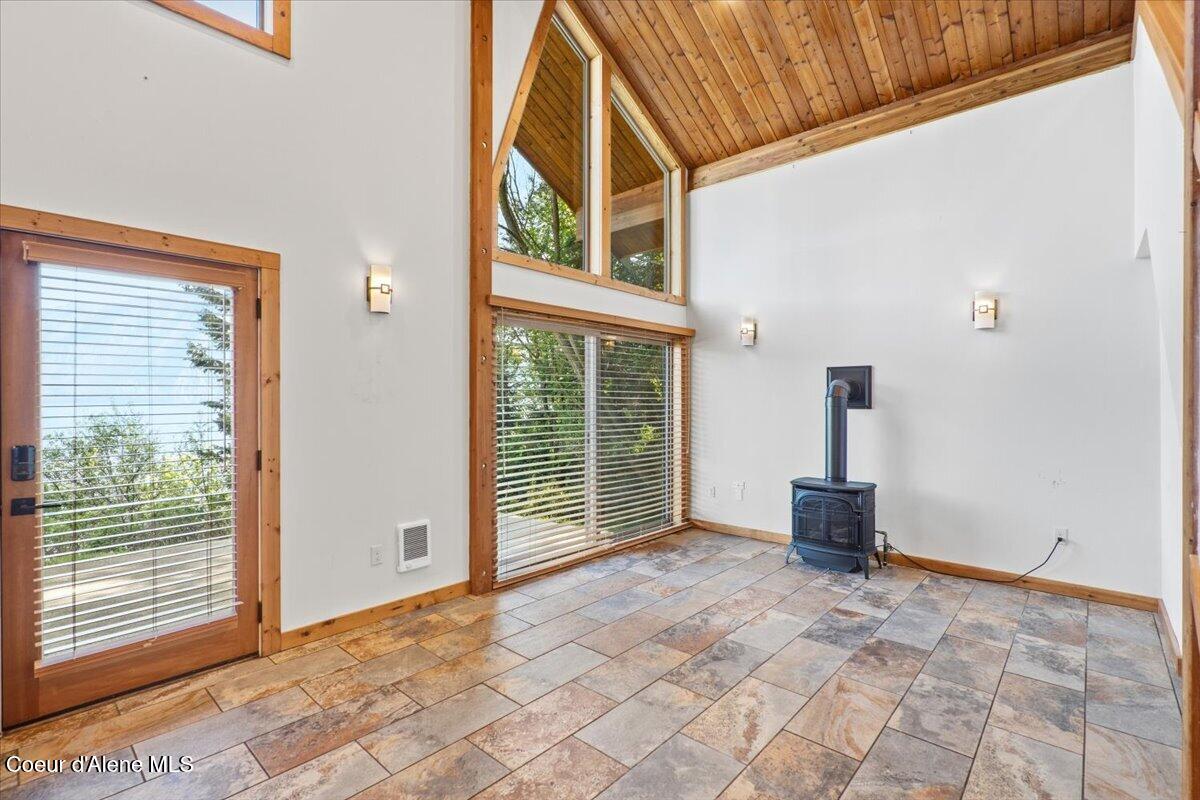 20246 East Cape Horn Road Bayview, ID 83803 - Photo 38 of 104 Living Room B