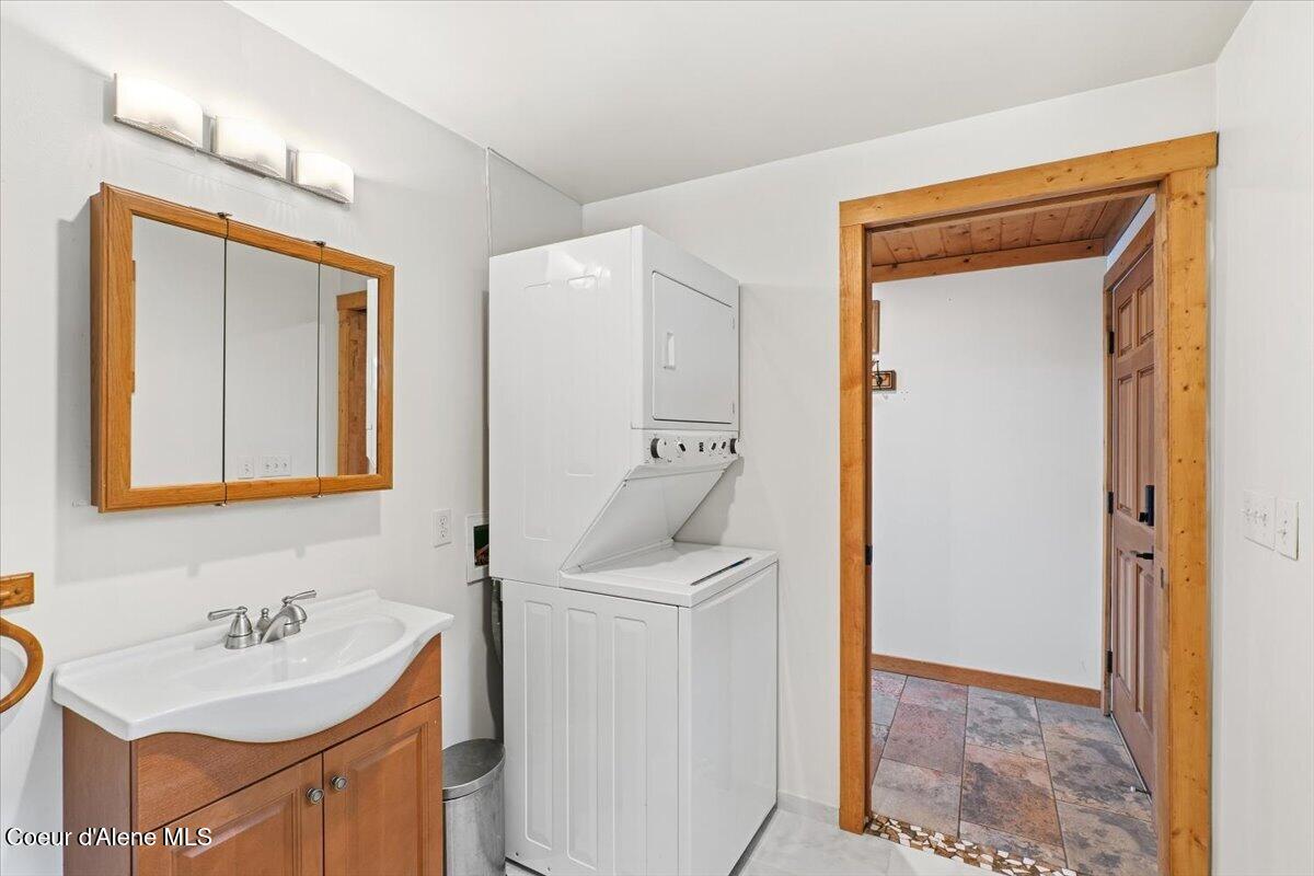 20246 East Cape Horn Road Bayview, ID 83803 - Photo 62 of 104 Main Floor Laundry