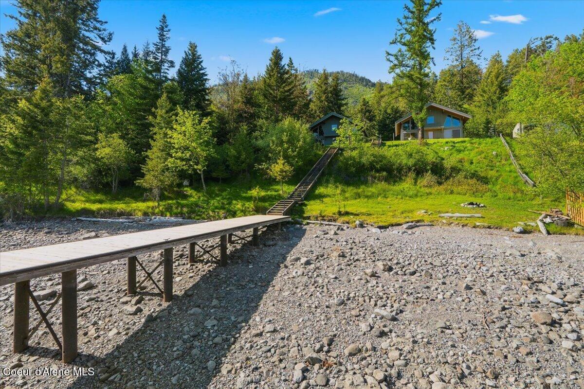 20246 East Cape Horn Road Bayview, ID 83803 - Photo 84 of 104 Beach Lawn and Ganway