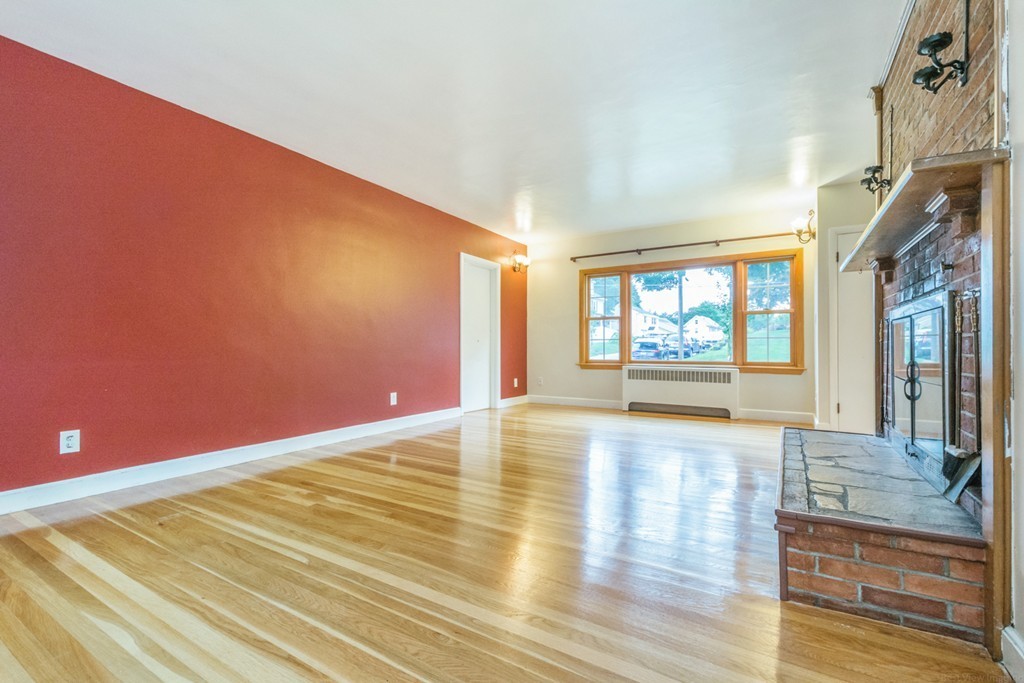 59 Strafford Road Westwood, MA 02090 - Photo 11 of 28 Gallery Image 11