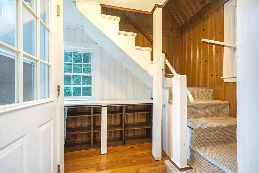59 Strafford Road Westwood, MA 02090 - Photo 17 of 28 Gallery Image 17