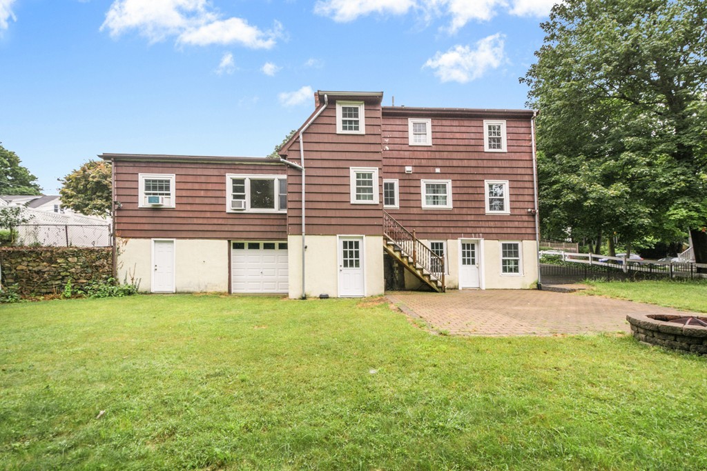 59 Strafford Road Westwood, MA 02090 - Photo 27 of 28 Gallery Image 27
