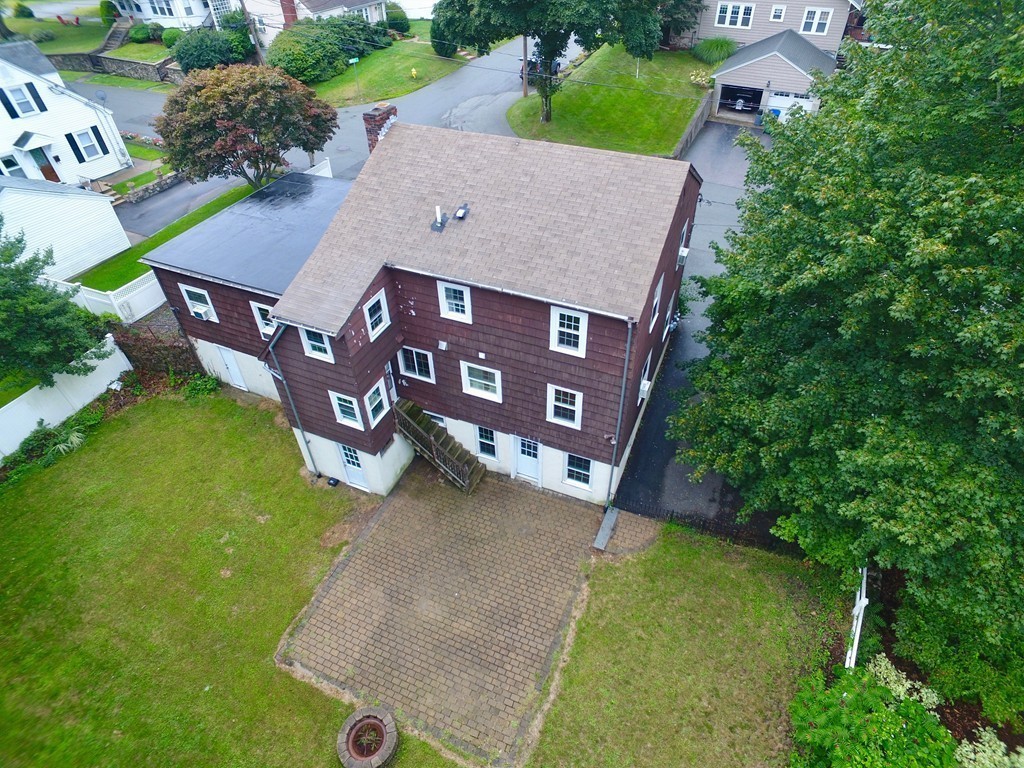 59 Strafford Road Westwood, MA 02090 - Photo 3 of 28 Gallery Image 3