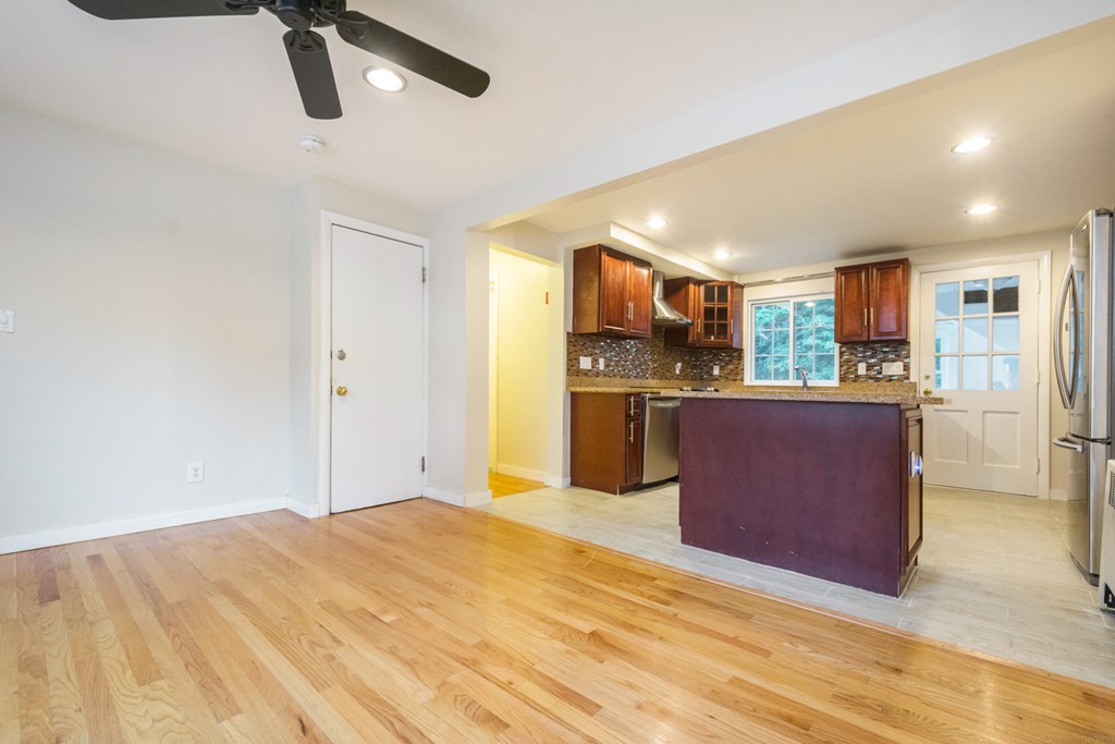 59 Strafford Road Westwood, MA 02090 - Photo 8 of 28 Gallery Image 8