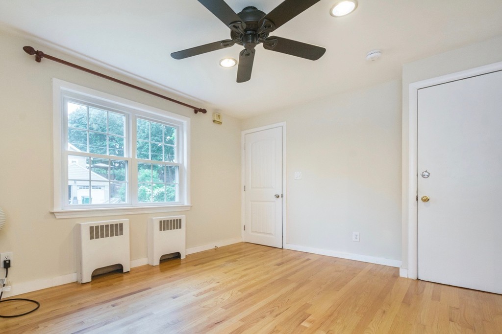 59 Strafford Road Westwood, MA 02090 - Photo 9 of 28 Gallery Image 9