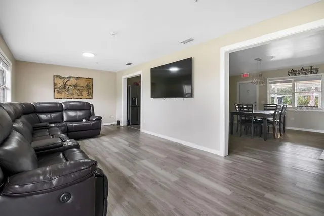 $305,000 | 306 South Park Avenue, Inverness, FL 34452