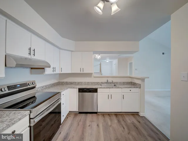 $406,500 | 2233 Lovedale Lane, Unit I, Reston, VA 20191