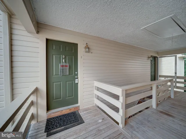 $406,500 | 2233 Lovedale Lane, Unit I, Reston, VA 20191