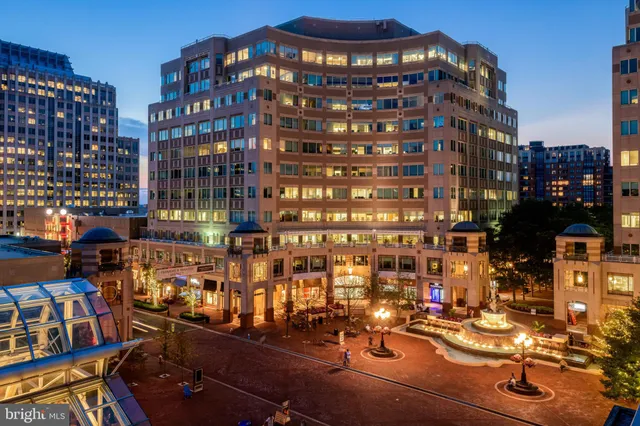 $406,500 | 2233 Lovedale Lane, Unit I, Reston, VA 20191