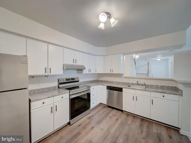 $406,500 | 2233 Lovedale Lane, Unit I, Reston, VA 20191