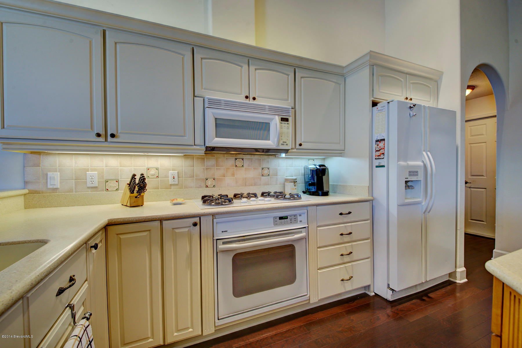 4230 Stoney Point Road, Unit SUNTREE Melbourne, FL 32940 - Photo 13 of 40 Gas Stovetop
