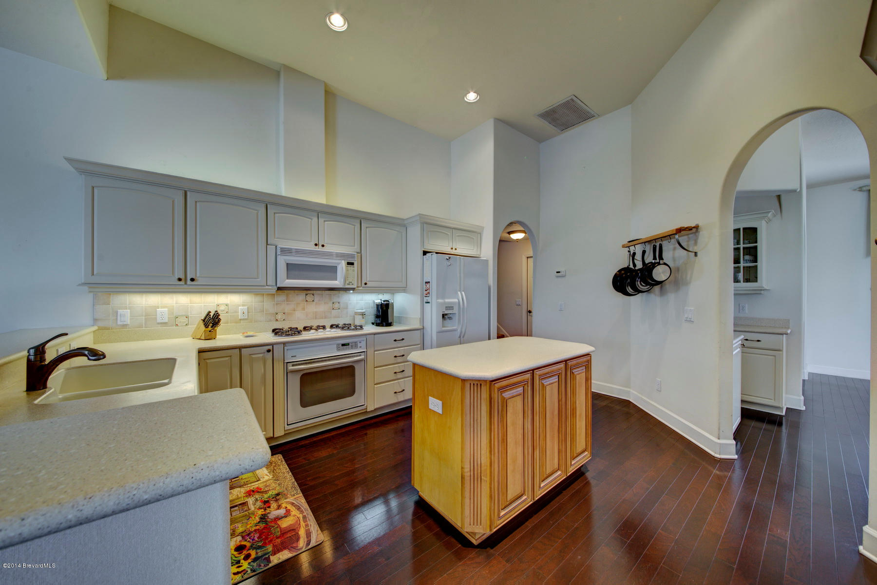 4230 Stoney Point Road, Unit SUNTREE Melbourne, FL 32940 - Photo 3 of 40 Kitchen with lots of Cabinets