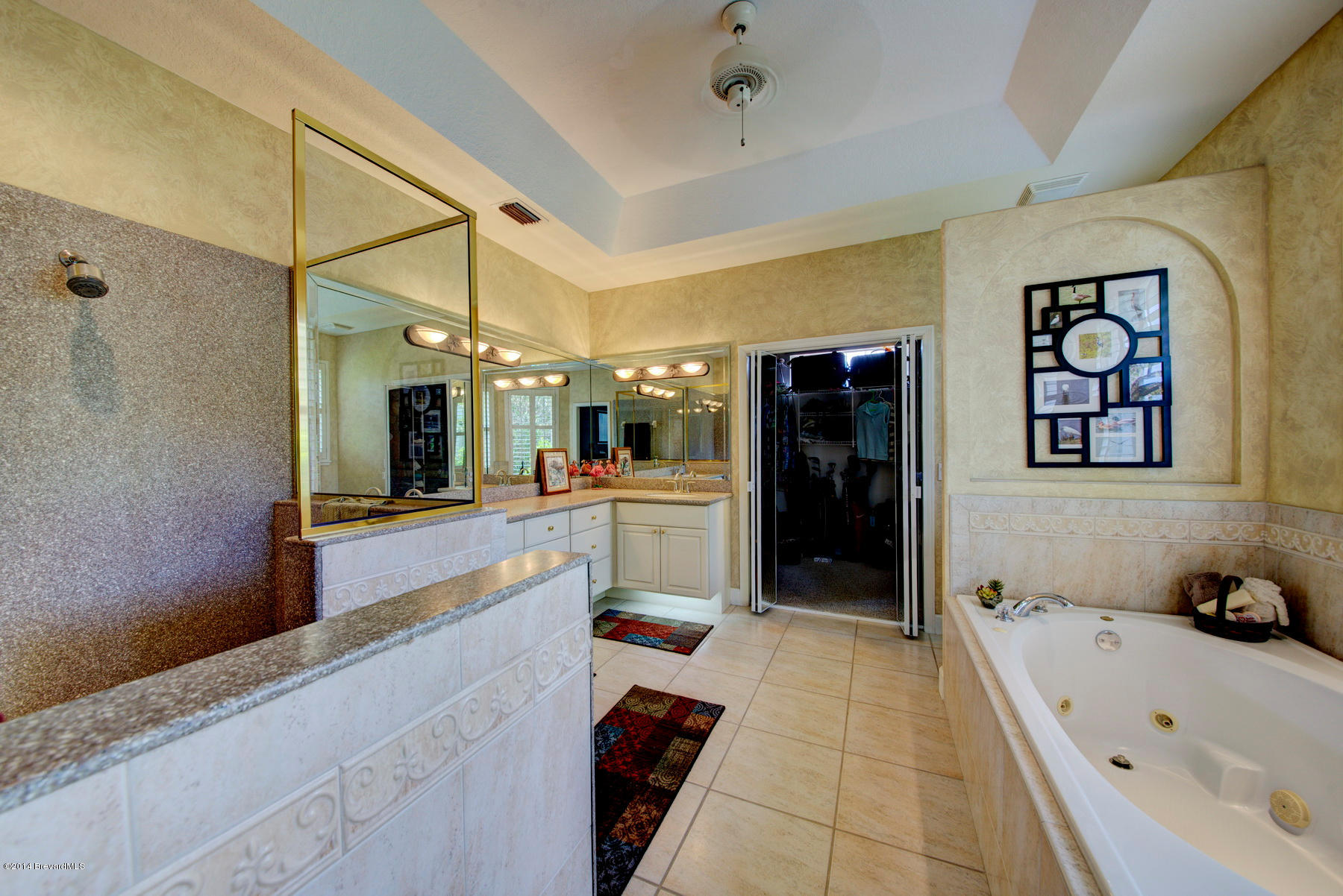 4230 Stoney Point Road, Unit SUNTREE Melbourne, FL 32940 - Photo 22 of 40 Master Bathroom