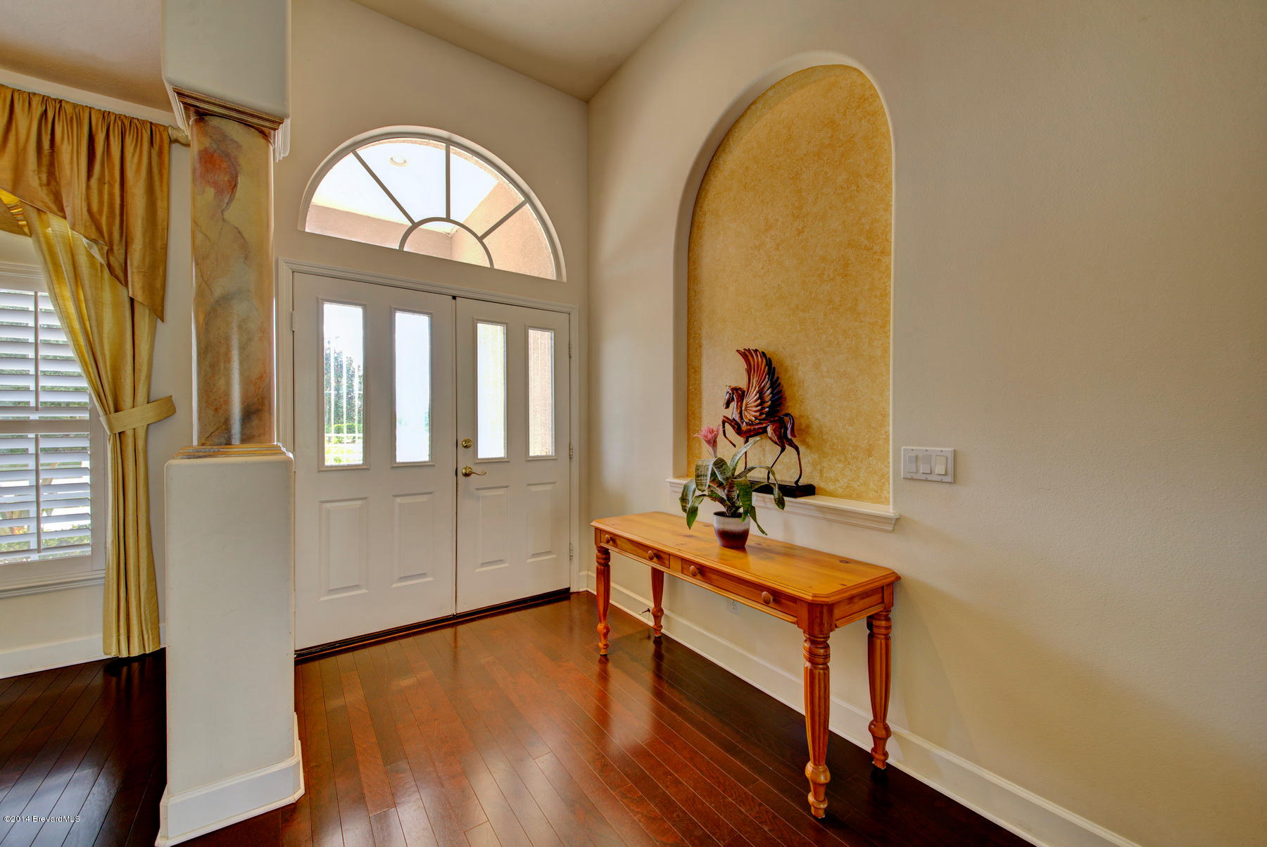 4230 Stoney Point Road, Unit SUNTREE Melbourne, FL 32940 - Photo 4 of 40 Entry Foyer