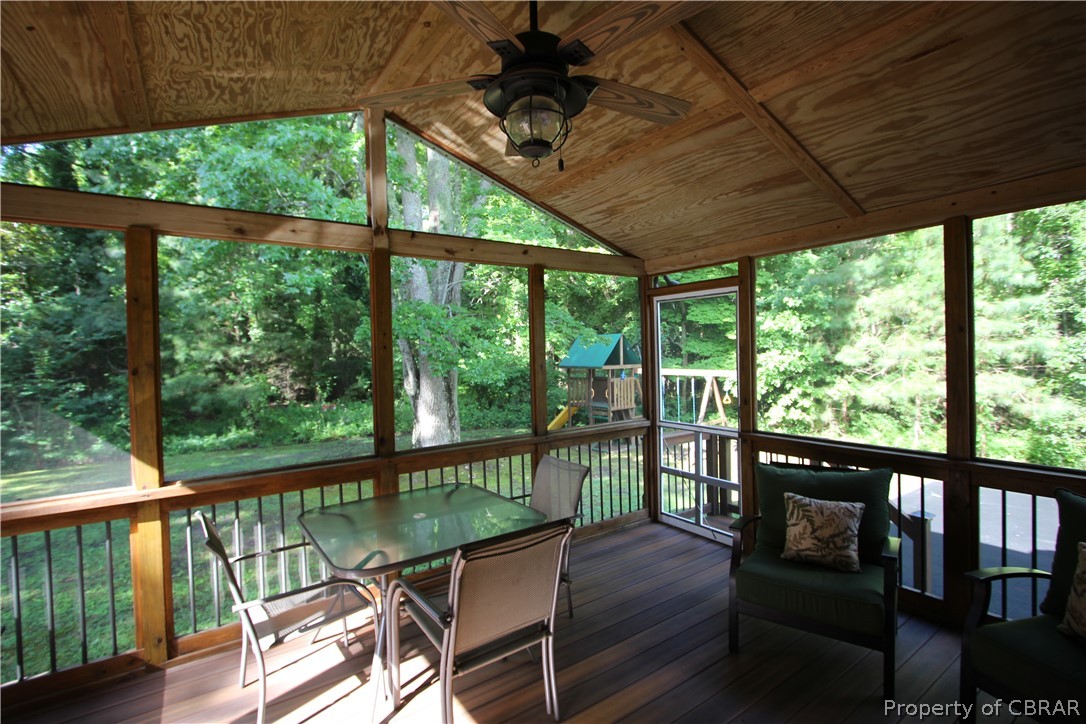 324 Sand Bank Road Port Haywood, VA 23138 - Photo 25 of 35