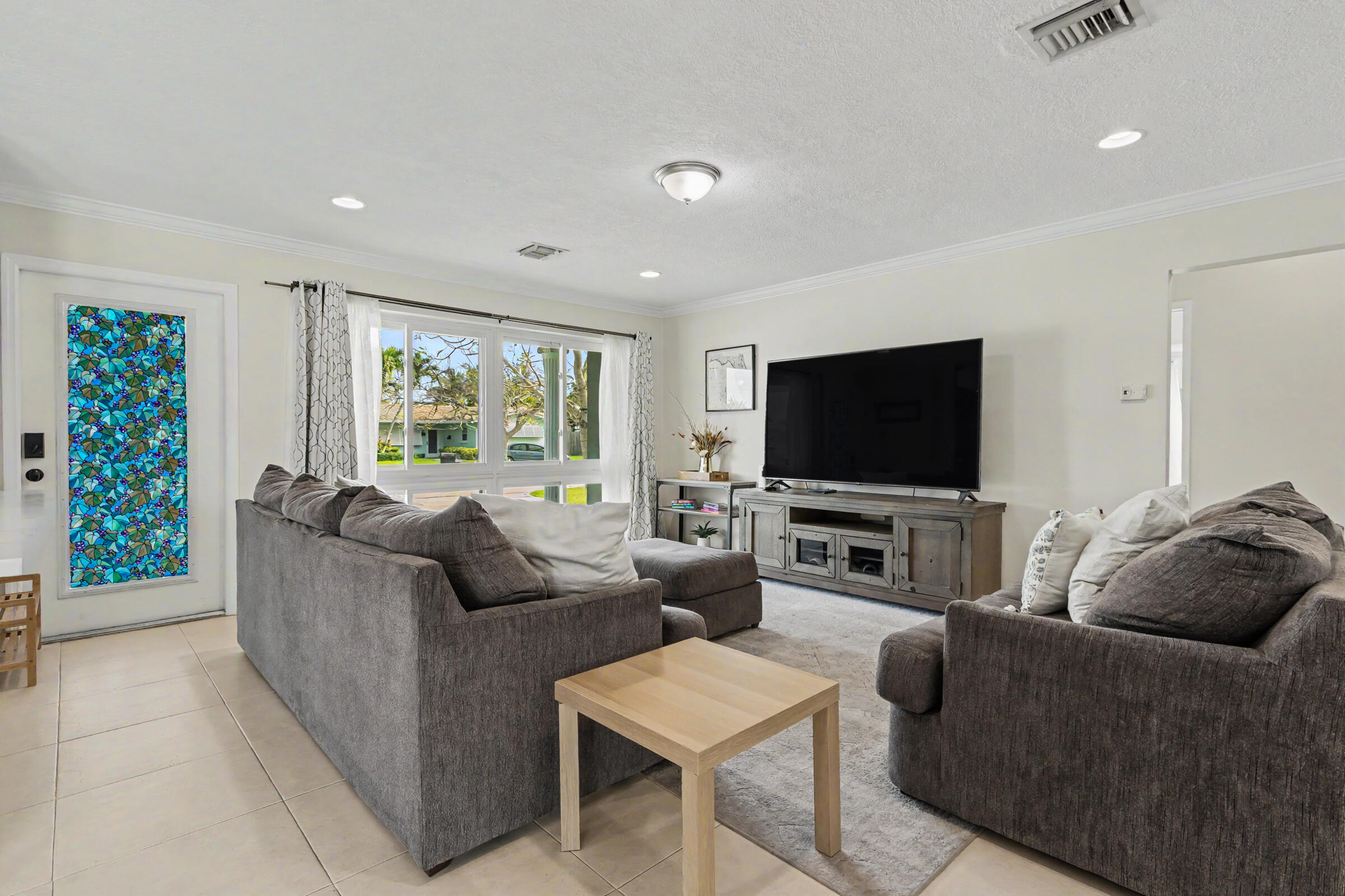 2770 Northeast 53rd Street Lighthouse Point, FL 33064 - Photo 11 of 58 2770-1