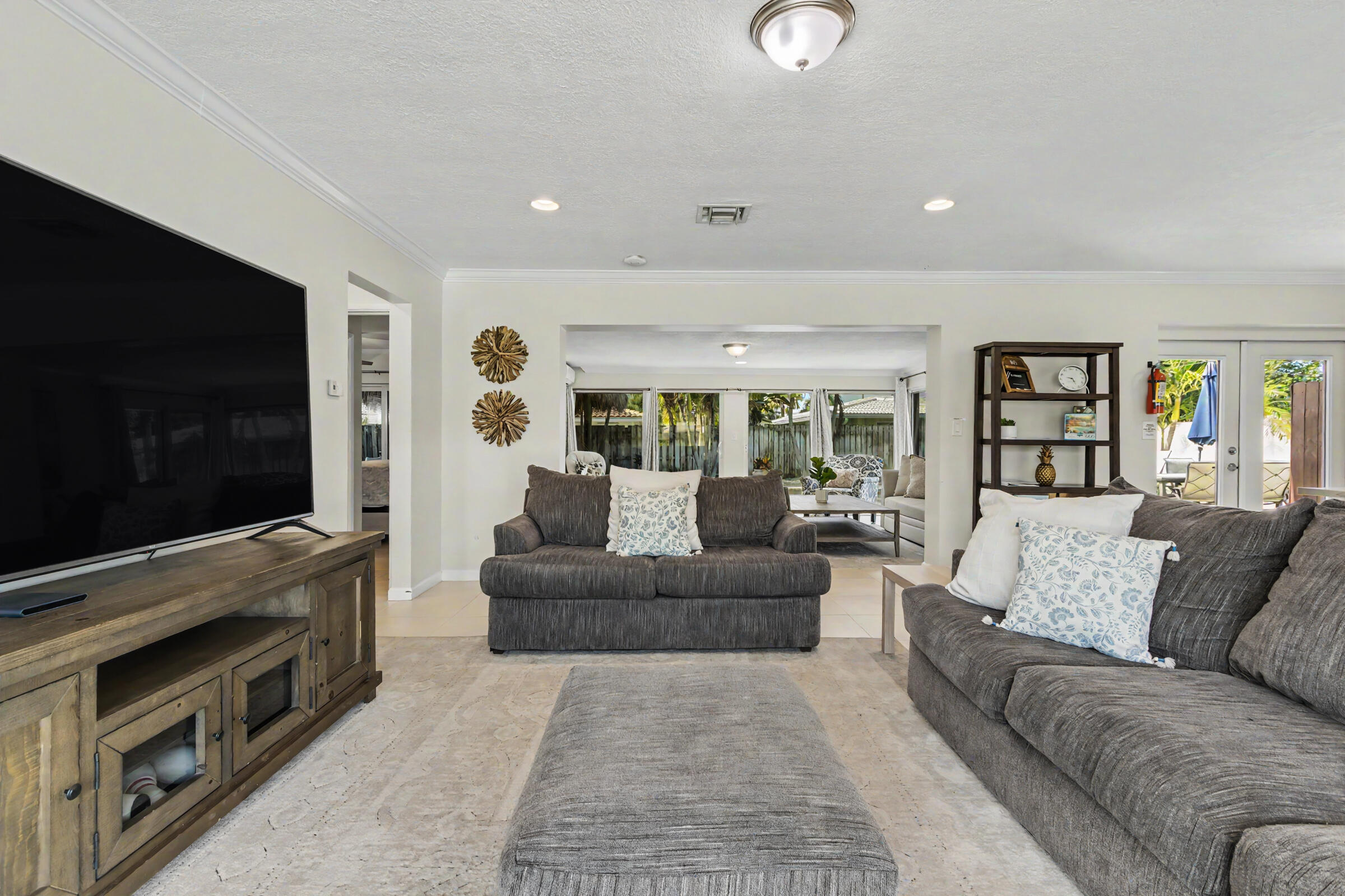 2770 Northeast 53rd Street Lighthouse Point, FL 33064 - Photo 12 of 58 2770-6