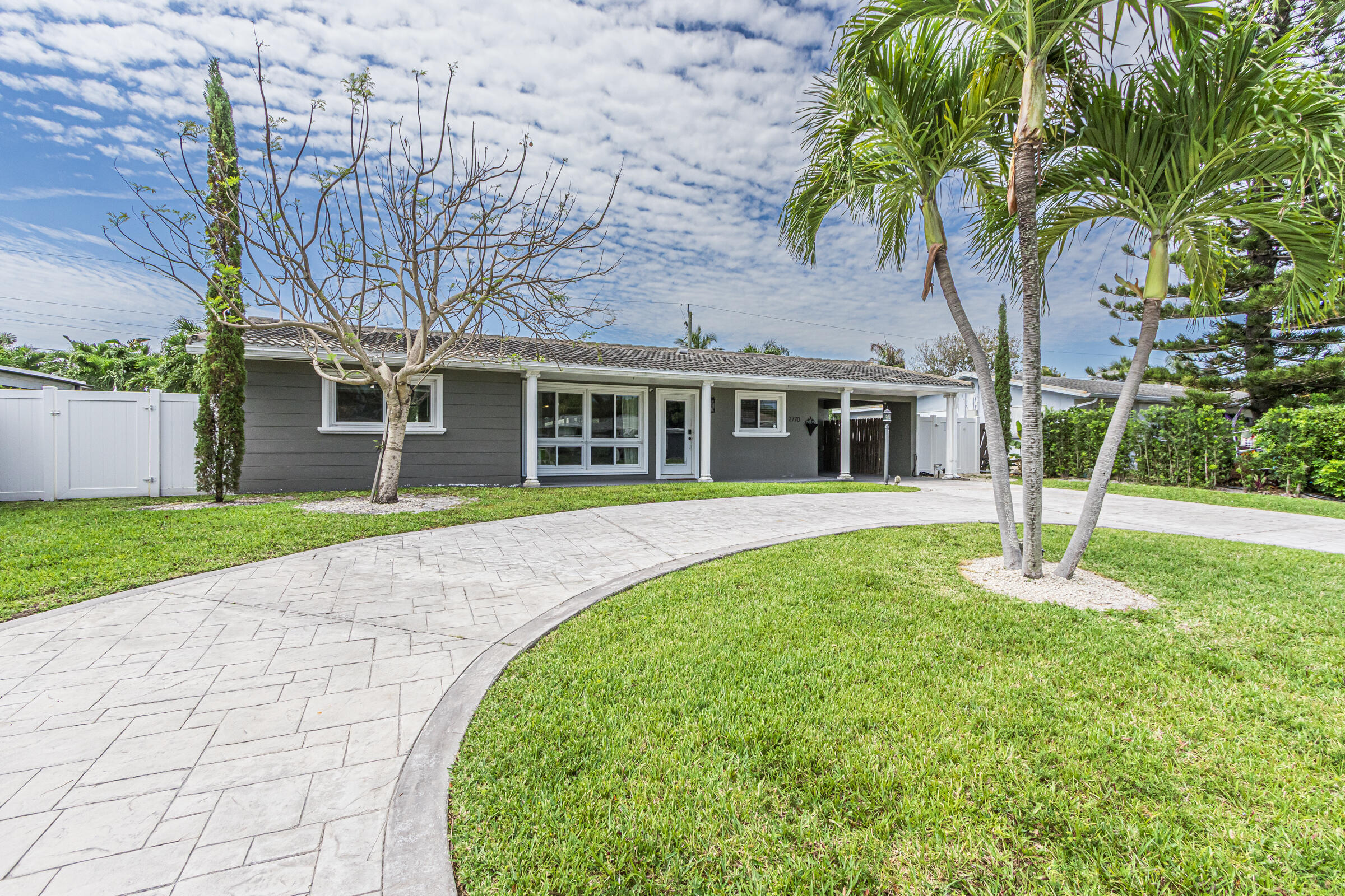 2770 Northeast 53rd Street Lighthouse Point, FL 33064 - Photo 2 of 58 2770-36