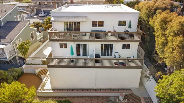 an aerial view of multiple house