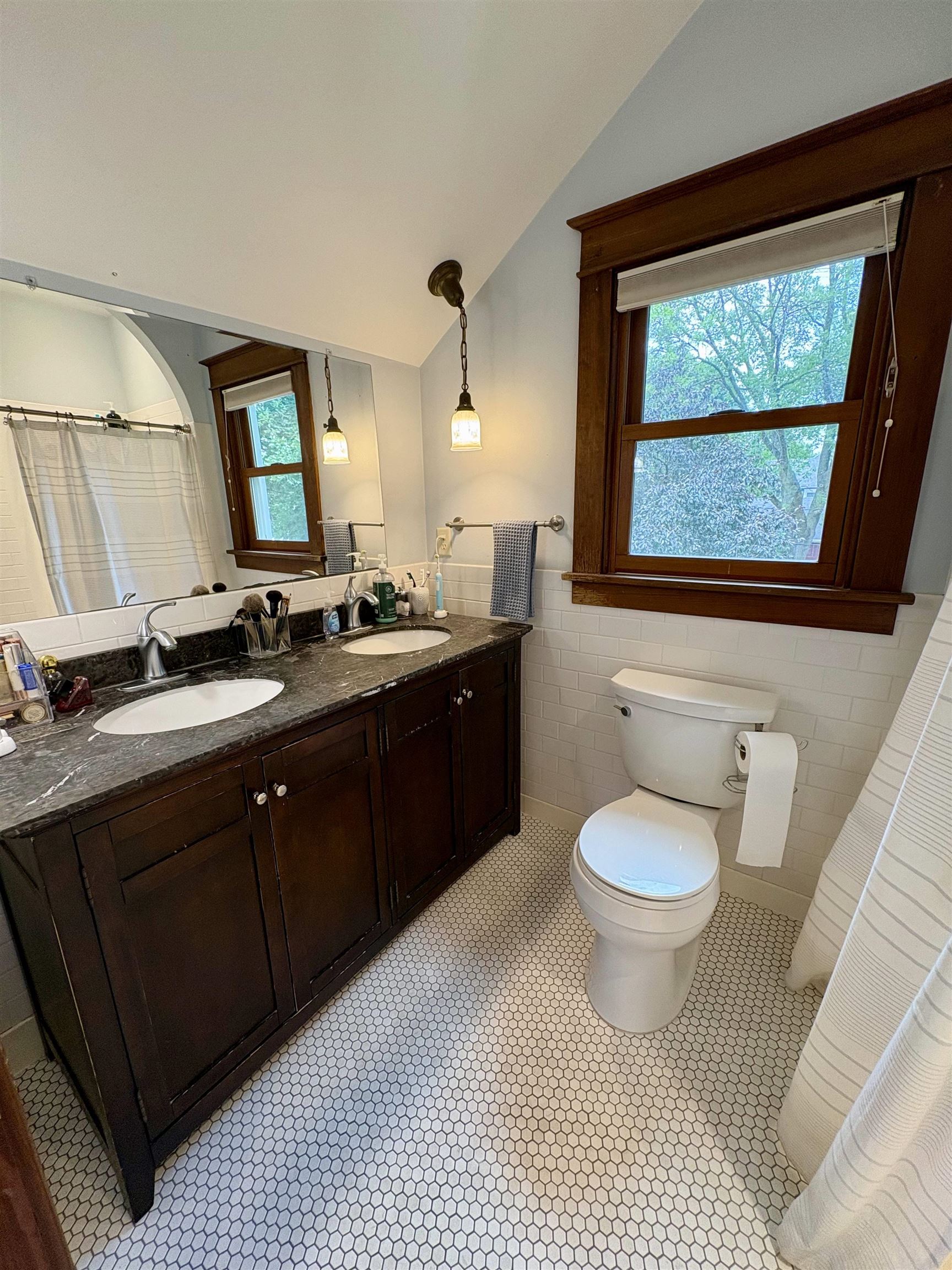 7226 Hubbard Avenue Middleton, WI 53562 - Photo 41 of 54