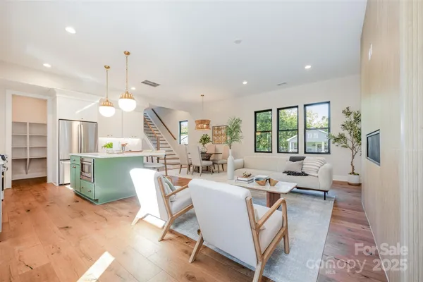 $1,254,000 | 2001-1121 Renner Street, Charlotte, NC 28216